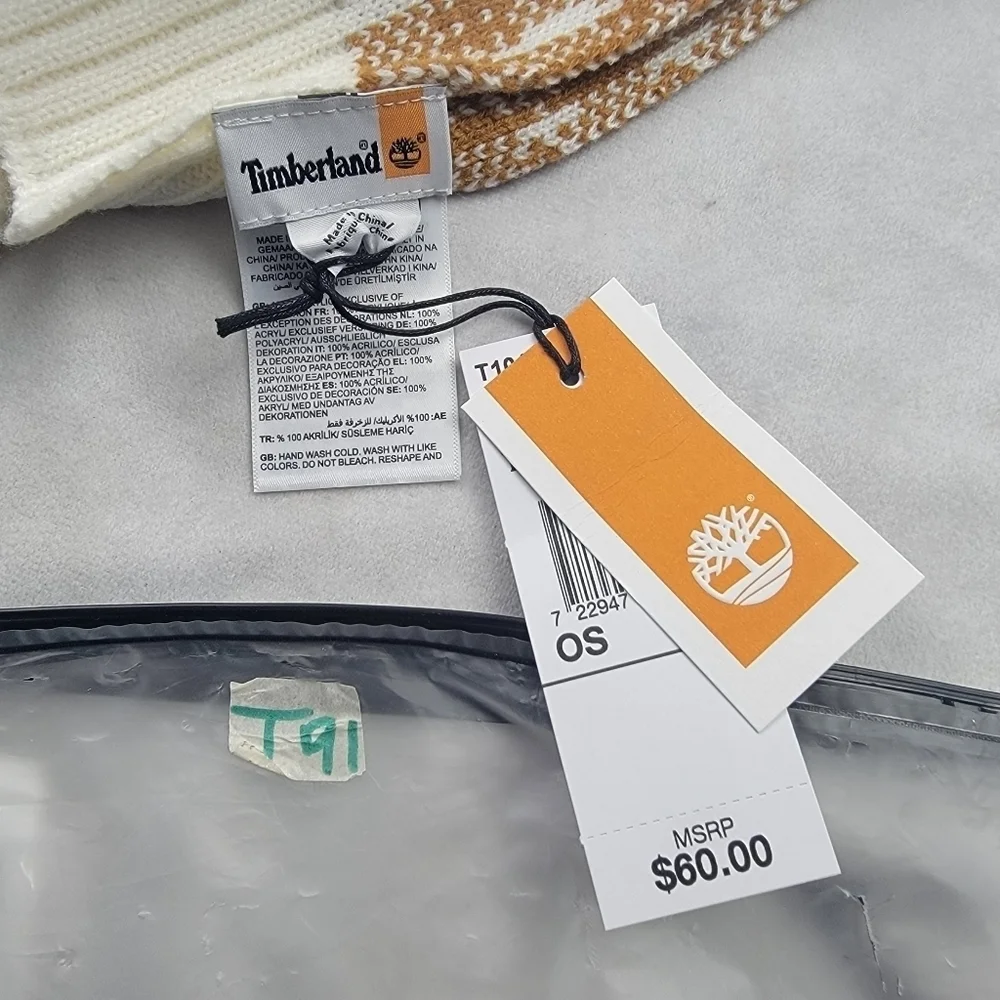 NWT Timberland cream and tan‎ plaid scarf